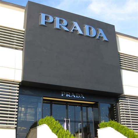 outlet prada san giovanni valdarno|prada outlet tuscany.